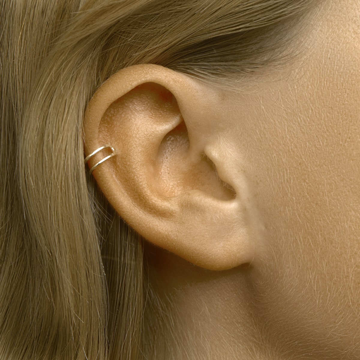 Geelgouden earcuff dubbel 40.23032